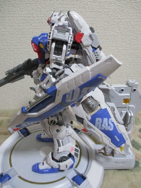 海外製 完成品 【戦甲強化/RODAMS】1/72 RAS-30 ガンダムGP03D 激レア