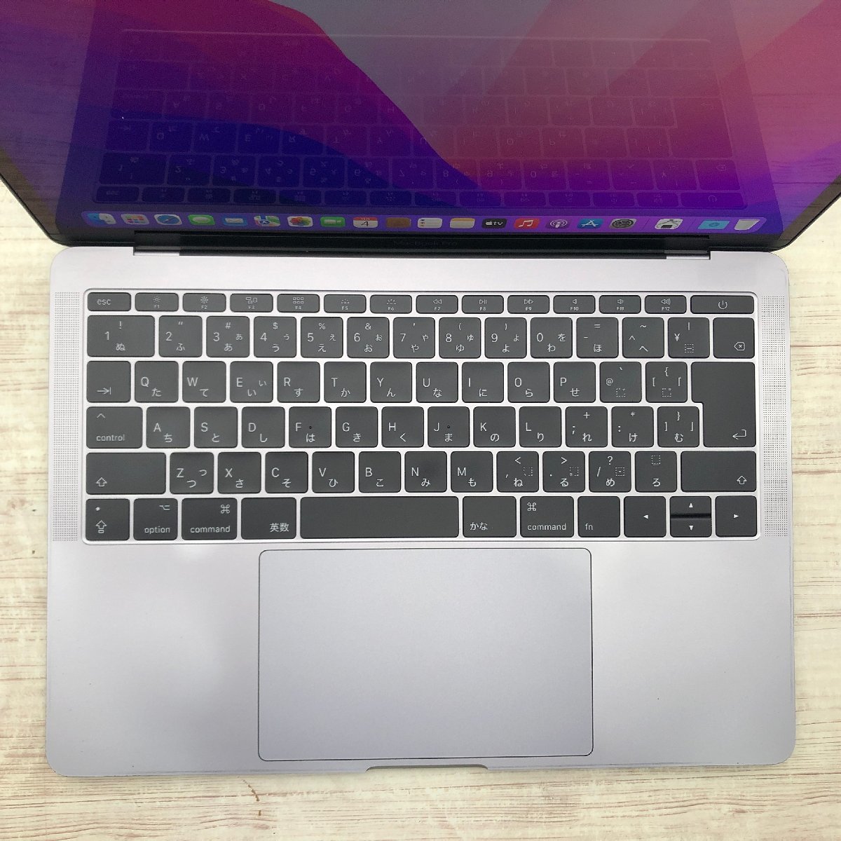 Apple MacBook Pro 13inch 2017 Two Thunderbolt 3 Ports Core i7 2.50