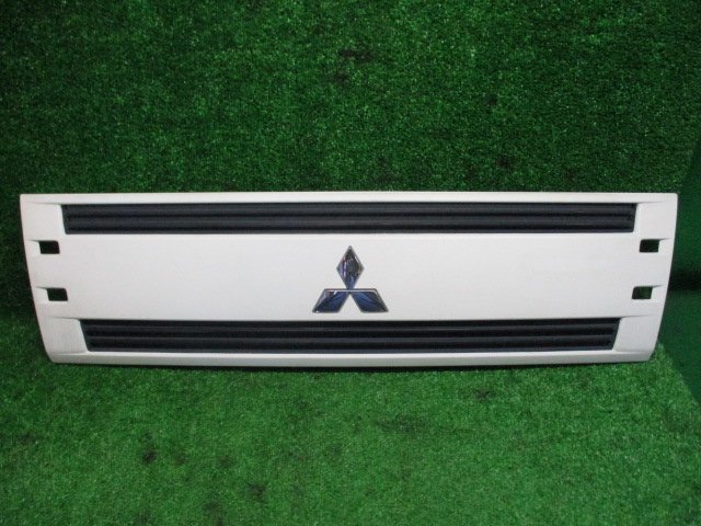 SALE，定番 2011/7 ミニキャブ GBD-U62V ラジエーターグリル ホワイト W37 U61V(フロント)｜売買されたオークション情報、yahooの商品情報をアーカイブ公開 - オークファン 三菱用