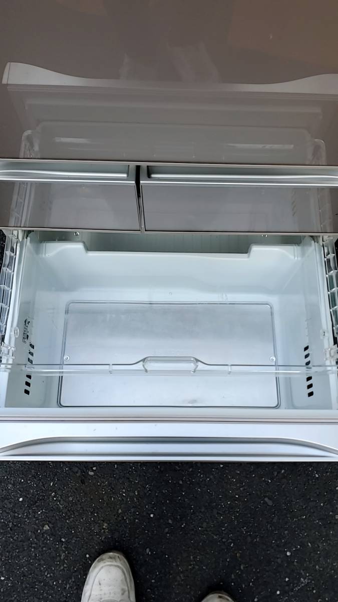 数量限定，安い TOSHIBA冷蔵庫6ドア。2012年