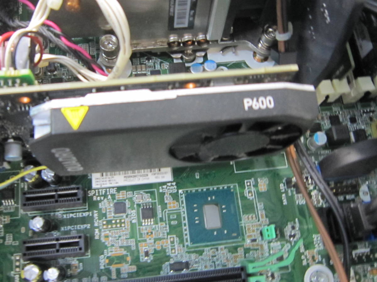 3166HP Z240 SFF WorkStation Xeon E3-1225 V5 HDD/無メモリ/8GB