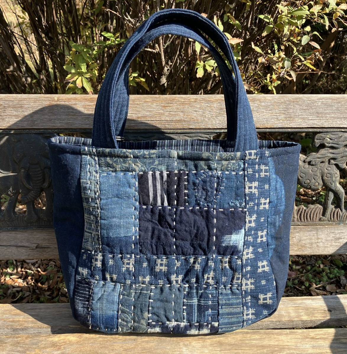 chibisix○○ハンドメイド 古布 バッグ○○筒描き 家紋 藍染 刺し子 