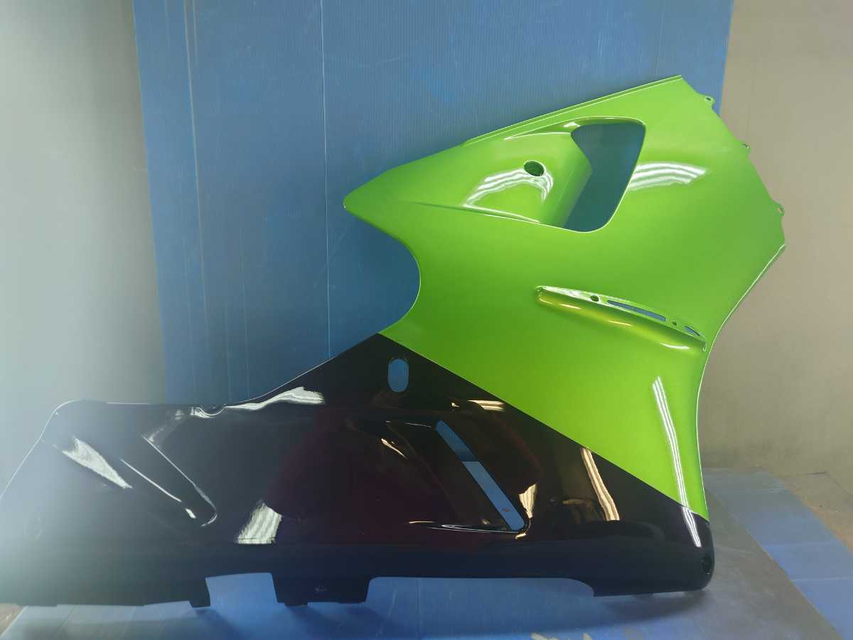 ZX-12R新品カウル右側 ZX-12R カワサキ 純正 部品 赤M⁄紫M 検索