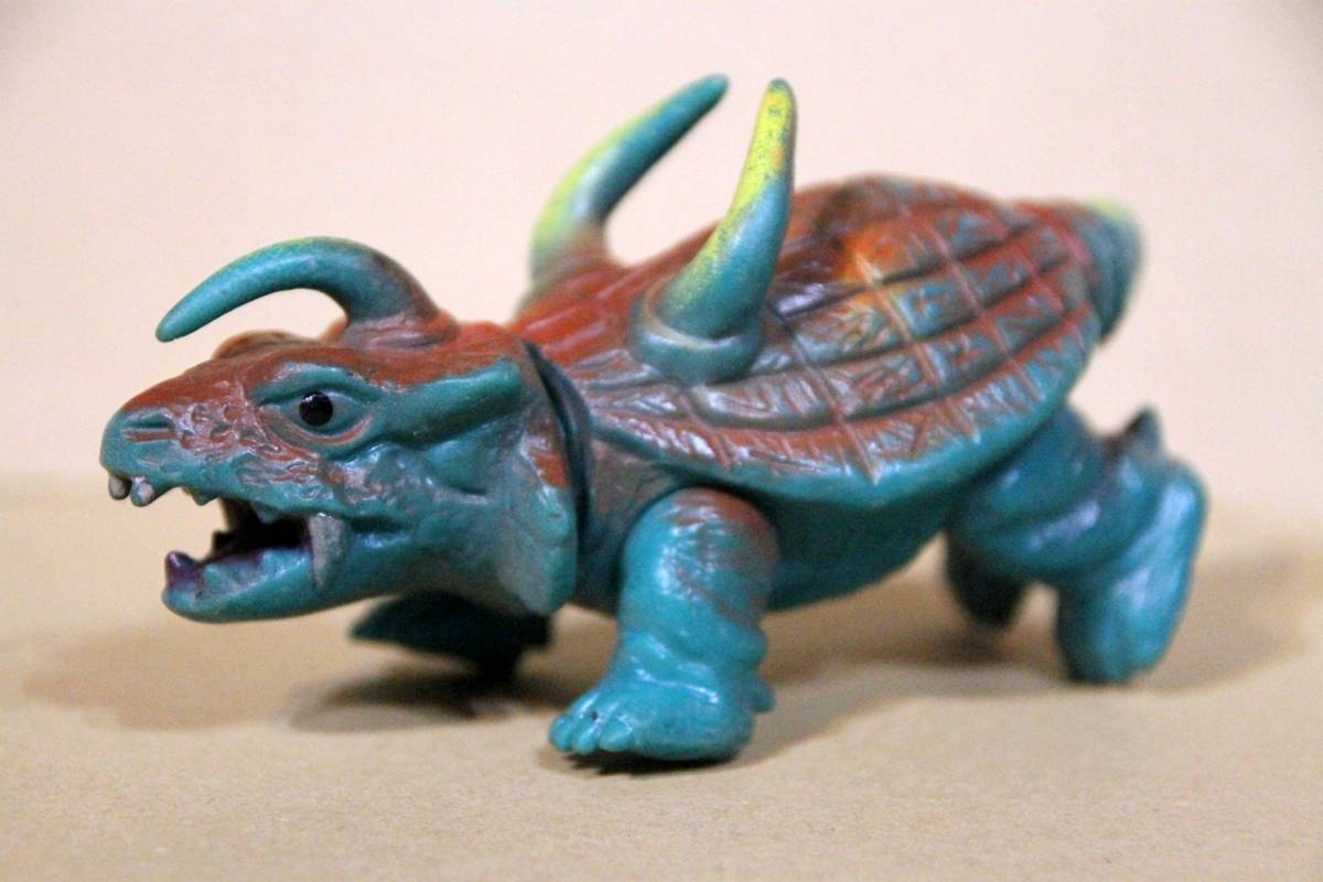 ブルマァク 怪獣 ミドルサイズ ソフビ 「マンション怪獣 キングス