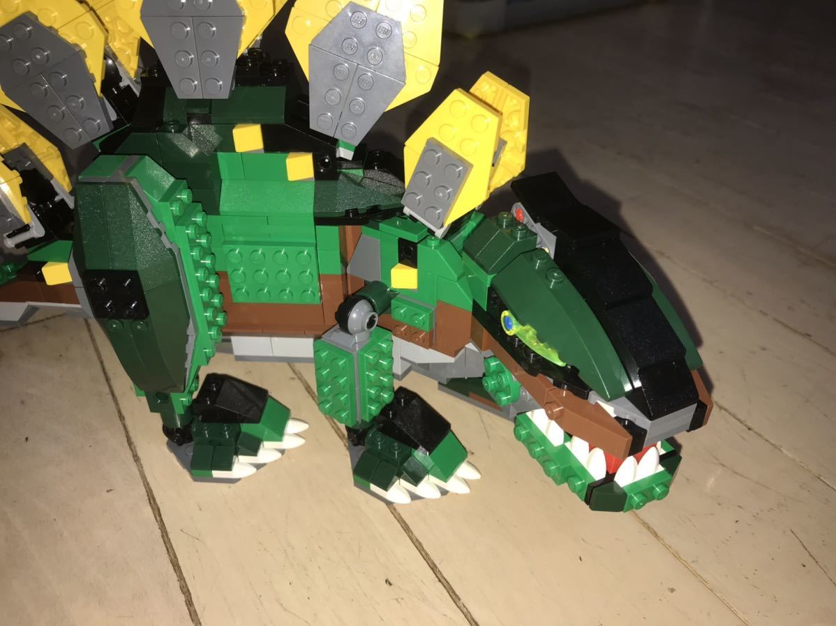 レゴLEGO クリエイター 恐竜 4892トリケラトプスと4998ステゴザウルス 