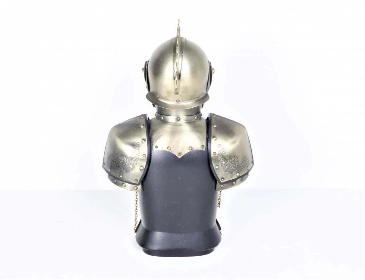 NIKKA ニッカ ウイスキー ボトルケース 西洋騎士 鎧 甲冑 ヨロイ 兜