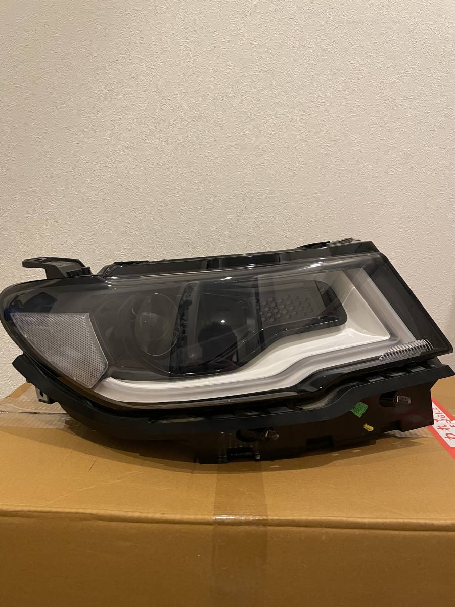 ジープ　コンパス　M6 右ヘッドライト　HID RH jeep ライト