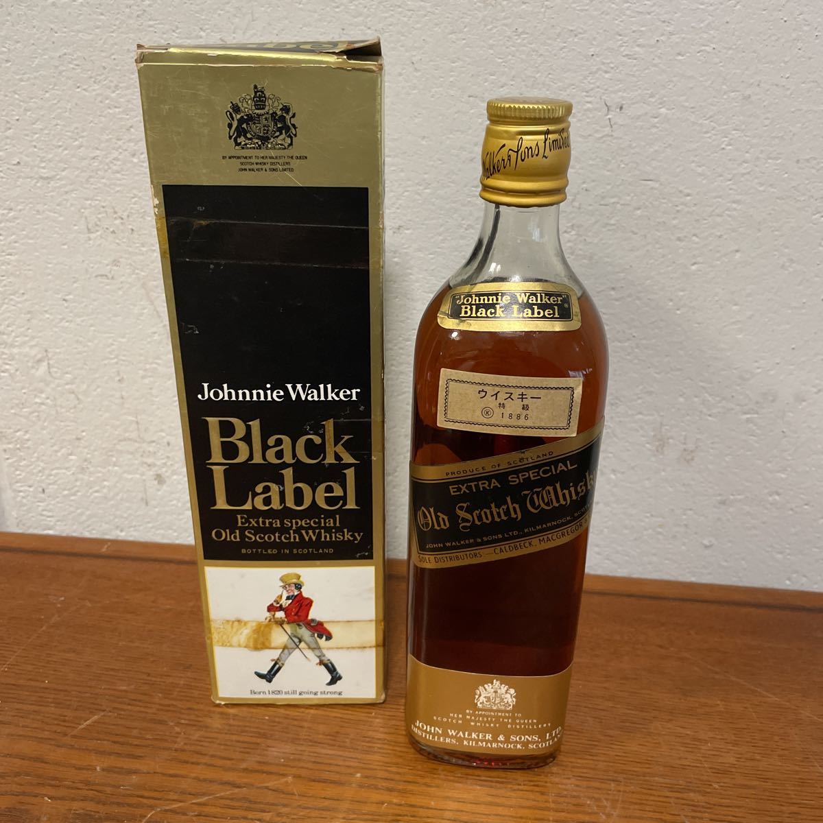 ジョニーウォーカー　ブラックラベル　古酒1970年代　白紋章 ジョニーウォーカー ブラックラベル 古酒1970年代 白紋章 【公式通販】