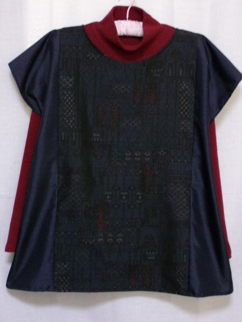 女性服/着物リメイク※ハンドメイド/1点物/絹/大島紬/幾何学模様/ベスト/ホームウエア―/インナー/ブラウス/トップス/チュニック※M~L