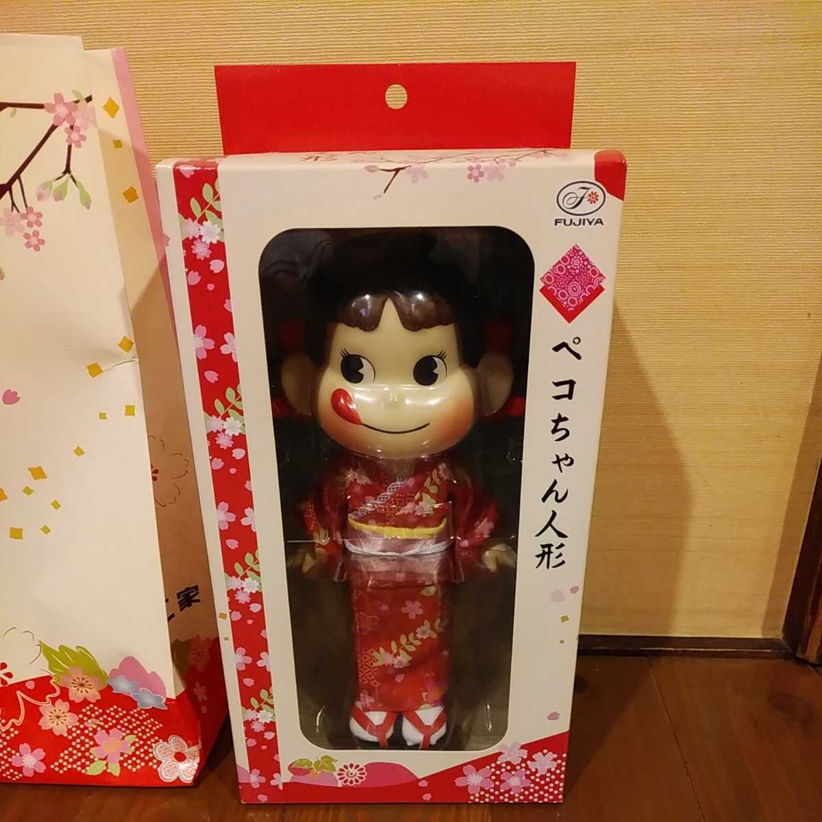 ペコちゃん☆人形☆フィギュア☆不二家☆レトロ☆看板☆広告ノベルティ