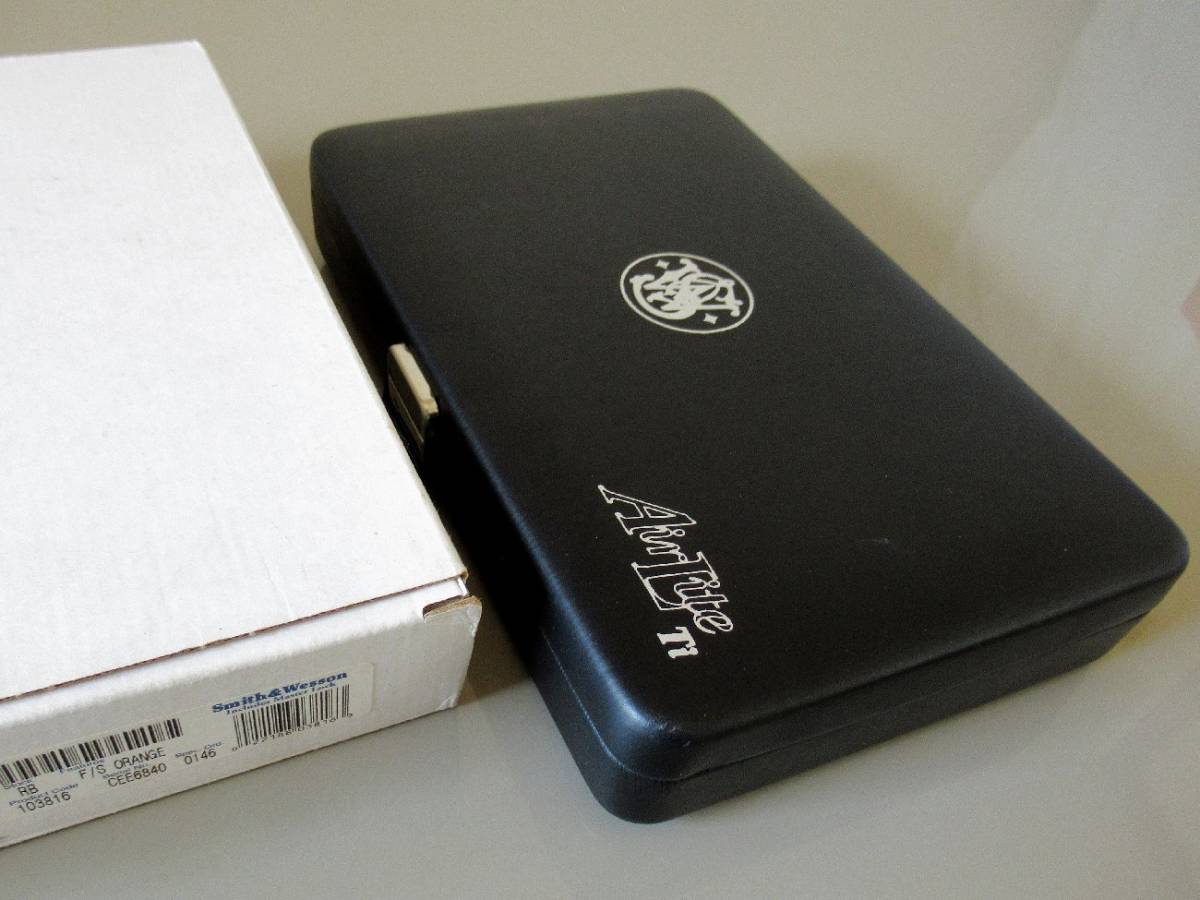 Smith & Wesson AirLite Ti Model342 Revolver Pistol Box ／ S&W エアライト チタニウム M342 実銃オリジナルBox ドキュメント他