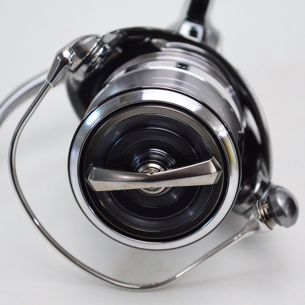美品 DAIWA 22 イグジスト LT4000-XH スピニングリール エクストラ