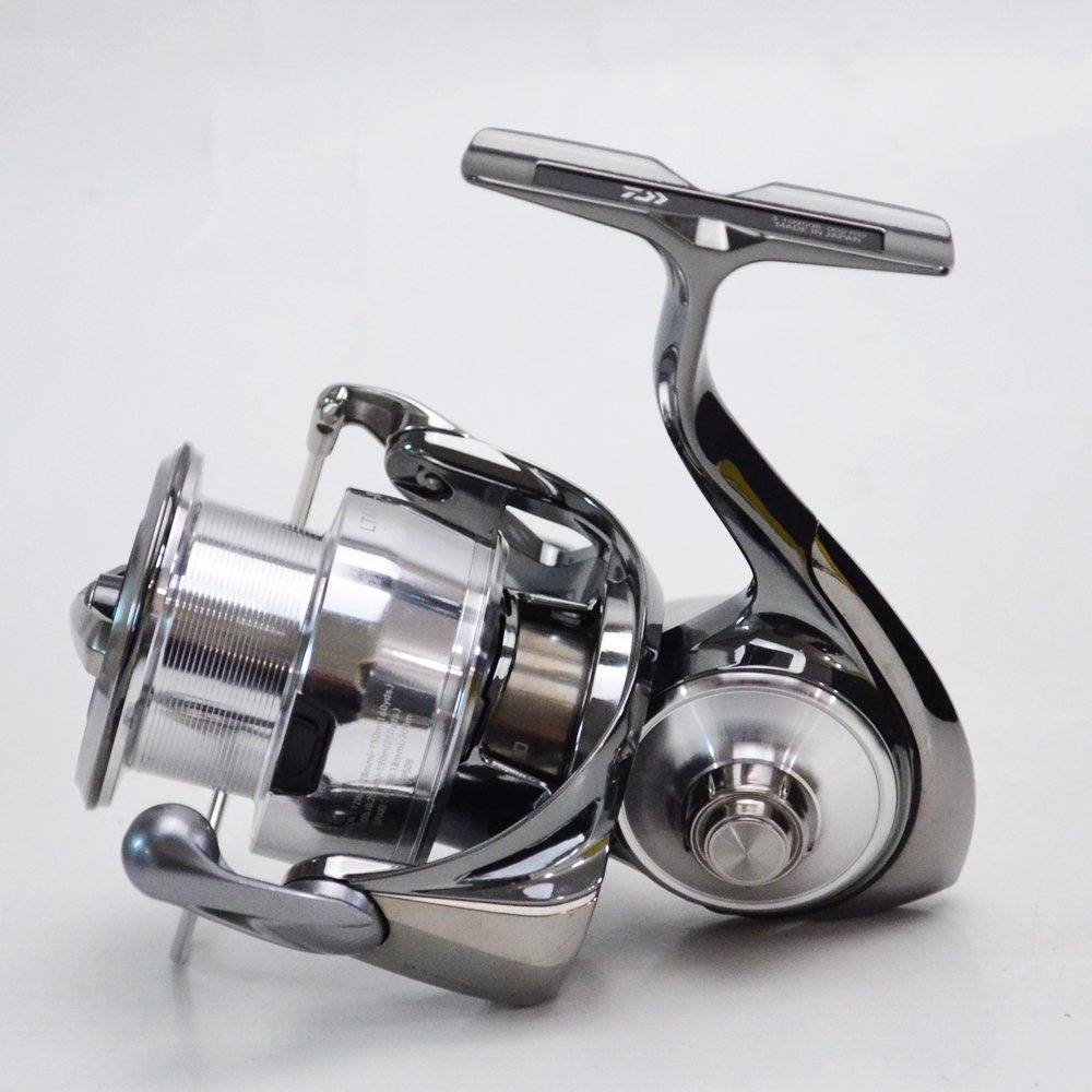 美品 DAIWA 22 イグジスト LT4000-XH スピニングリール エクストラ