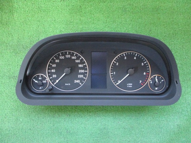 メルセデスベンツ Aクラス DBA-169032 A170 スピードメーター 53655km