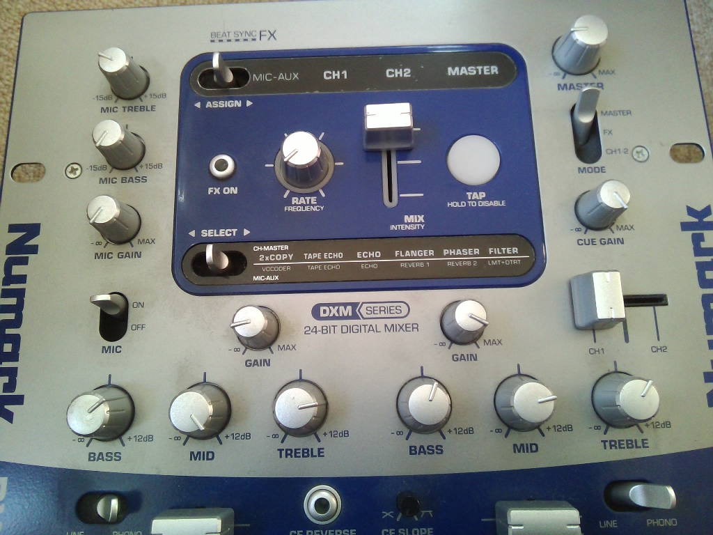 Numark DXM06 DJミキサー ☆現状ジャンク 写真に写ってるもはすべて