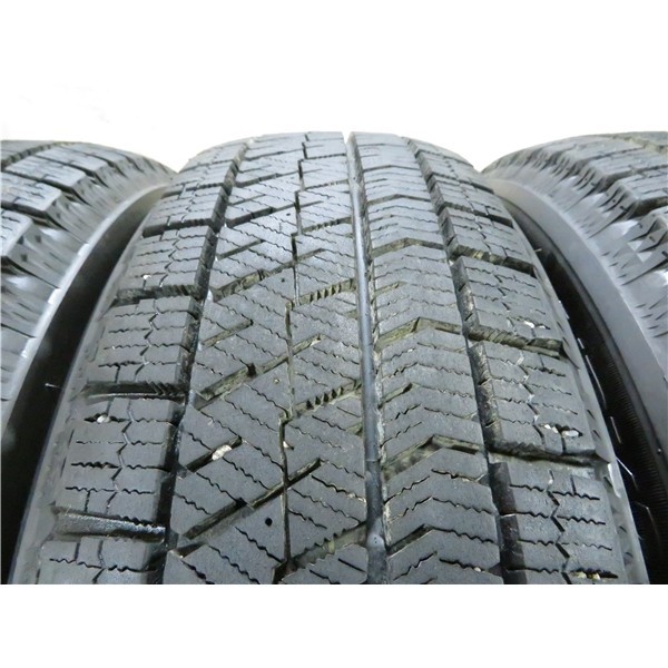2018年製 7～8分山 ブリヂストン BLIZZAK VRX2 165/60R15 77Q 4本/札幌市手渡し可/中古スタッドレスタイヤ(冬タイヤ) ハスラー E1_62 BLIZZAK ブリヂストン 7～8分山 F_126 4本&frasl;札幌市手渡し可&frasl;中古スタッドレスタイヤ(冬タイヤ)ハリアー 97Q