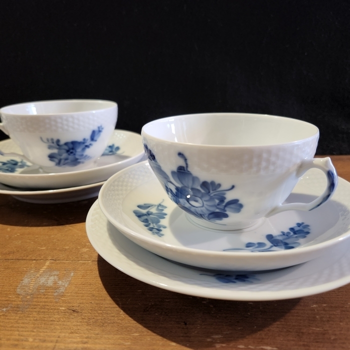 ロイヤルコペンハーゲン ブルーフラワー トリオ カップ＆ソーサー 2客