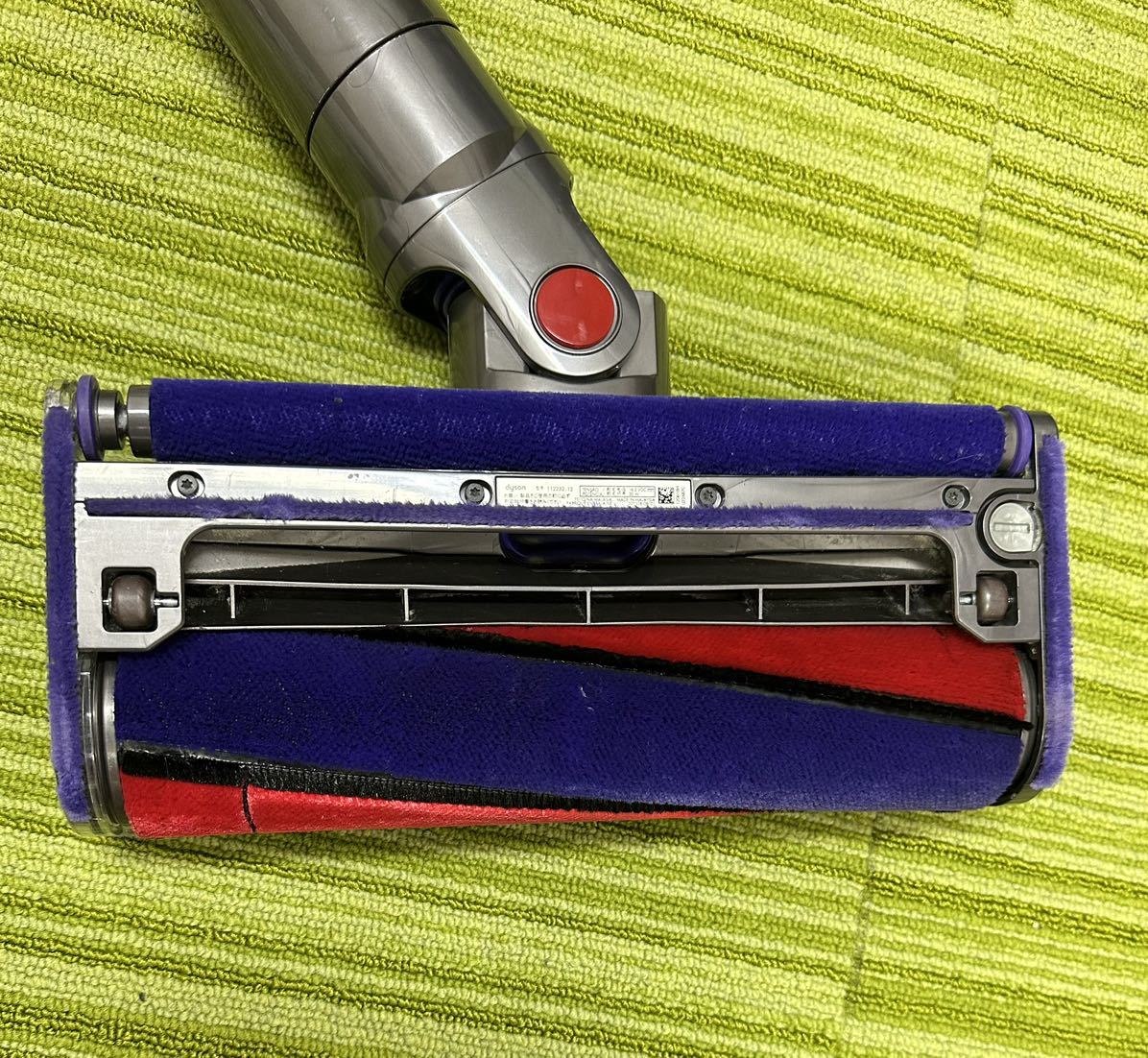 美品 dyson ダイソン cyclone v10 fluffy+ SV12 スティッククリーナー