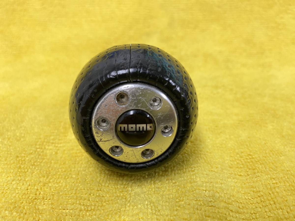三菱　アイ（HA1W) 純正オプション・MOMO製シフトノブ　　　C1359