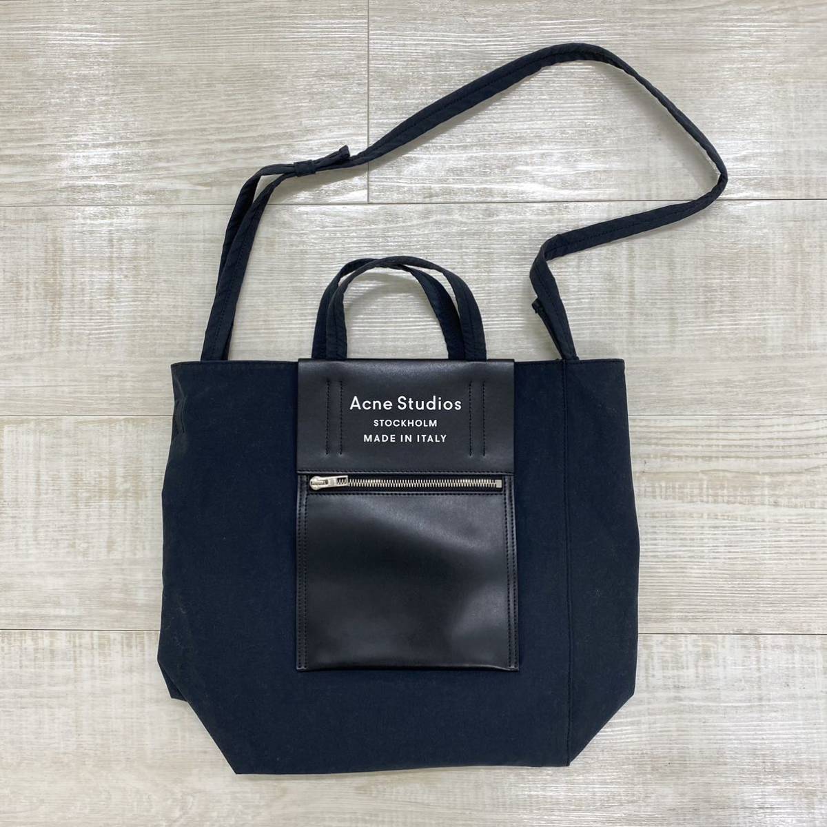 Acne Studios アクネ ストゥディオズ ペイパリー ナイロン ロゴ トート