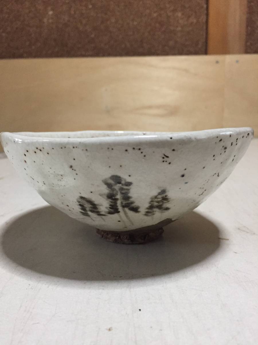 豊富な，セール 加藤麦岱 絵志野手捻り茶碗 整理品(茶碗)｜売買されたオークション情報、yahooの商品情報をアーカイブ公開 - オークファン 瀬戸