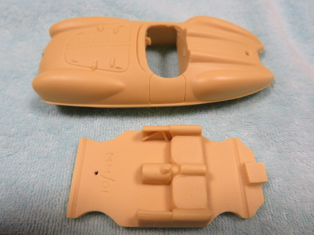レジンキット 1/43 Milestone Miniatures - Alfa Romeo Disco Volante 1952