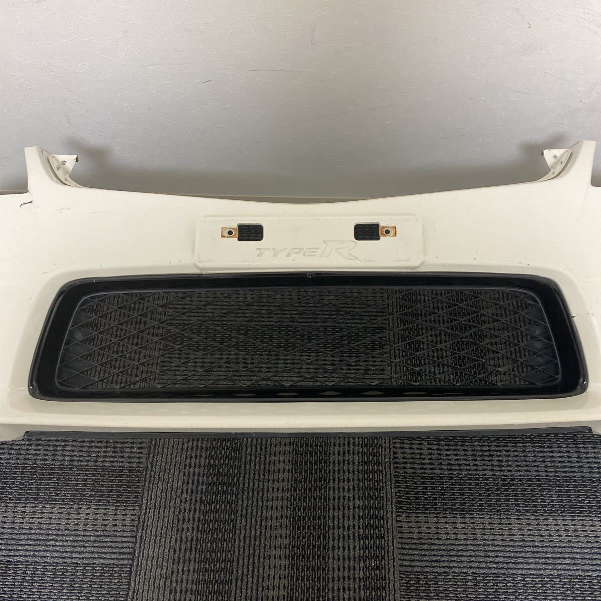 中古 HONDA ホンダ FD2 シビック タイプR TYPE R K20A フロント バンパー ロアグリル 白 ホワイト シビック タイプR ホンダ の中古車詳細 2.0 (