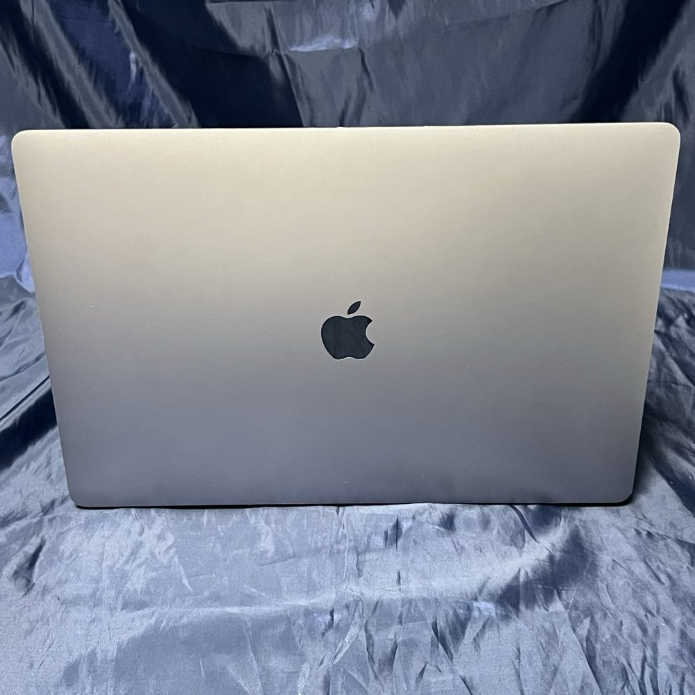 美品 Apple Macbook Pro 16 2019 スペースグレー Intel i9 2.4GHz