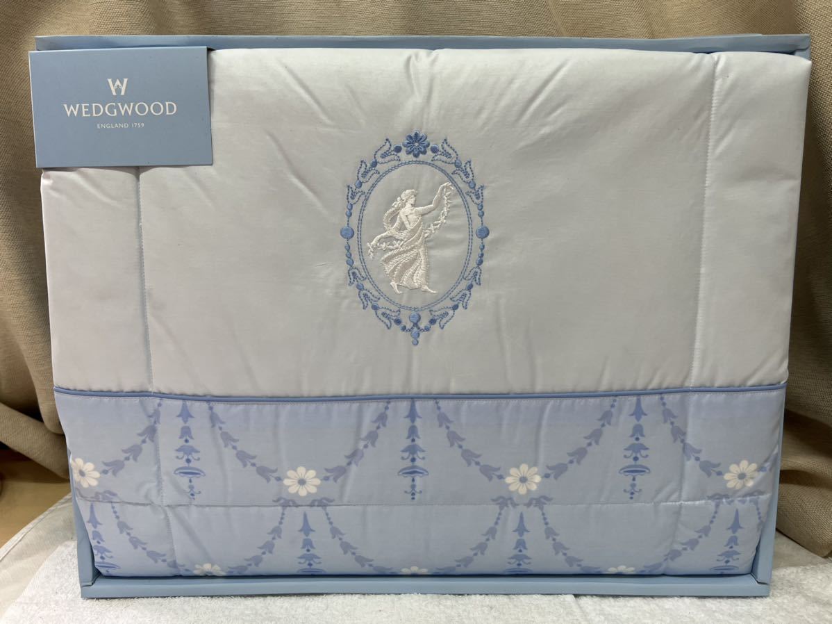 新作，100%新品 ウェッジウッド 掛ふとん 寝具 羽毛肌掛けふとん 箱あり 150cm&times;210cm 1222c21(掛け布団)｜売買されたオークション情報、yahooの商品情報をアーカイブ公開 - オークファン 掛け布団