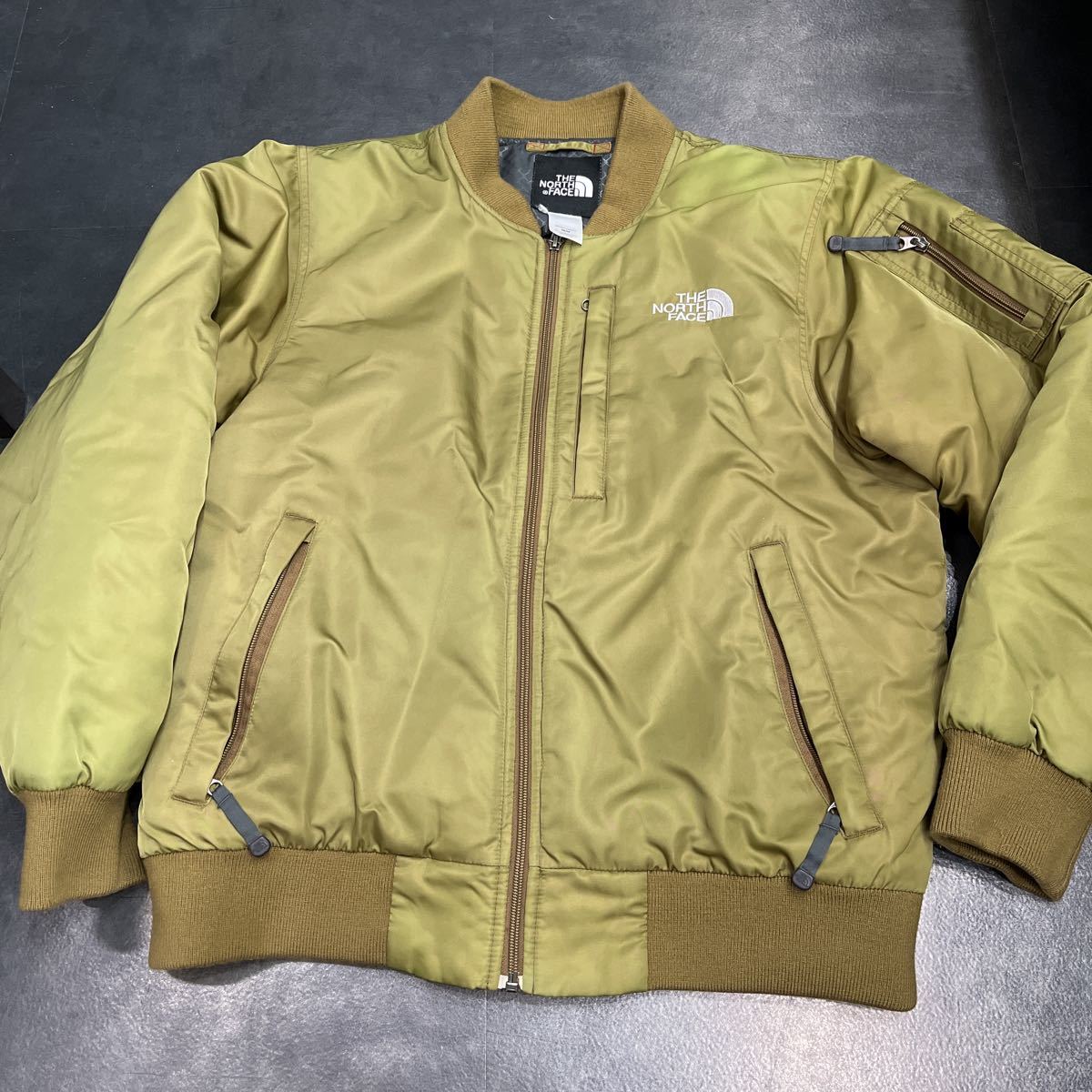 廃盤 THE NORTH FACE ノースフェイス フライトジャケット MA-1 カーキ