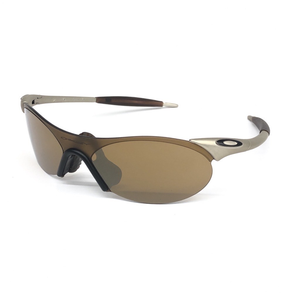 OAKLEY オークリー オークリー、1990年代の名作 ZEROを復刻 | ルックスオティカ SUB サングラス zeroの通販 oakley ZERO(ゼロ) オークリー、RE:SUBZEROを発表：必要なのはこれだけ、無駄のないアイ OAKLEY(オークリー)超軽量リムレス(フチなし)スポーツサングラスCYBER Zero - サイバー