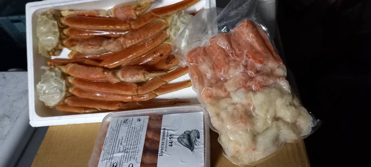 600g 松 1kg生食可・お刺身OK (蟹 産直市場 本タラバガニ切足1.2