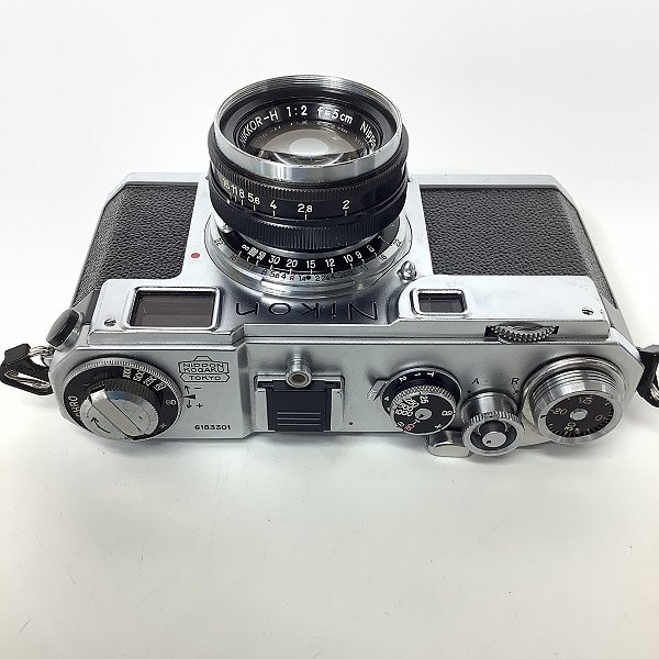 Nikon S2レンジファインダーカメラ シルバー 等倍ファインダーが快適な使い心地「Nikon S2」