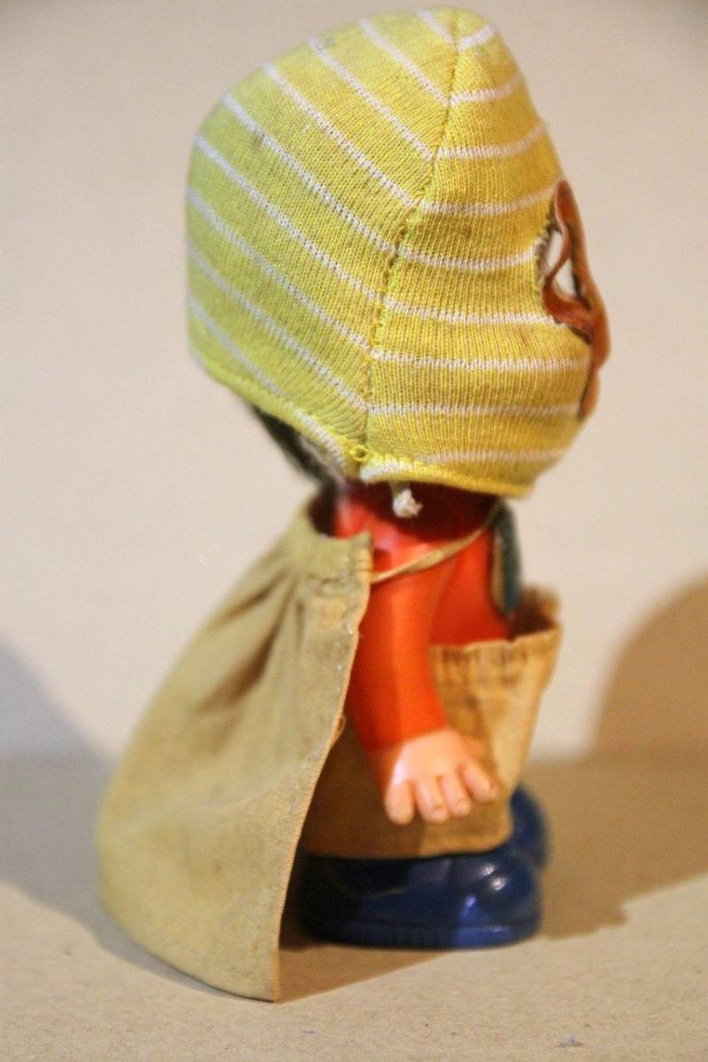 セキグチ 男の子ソフビ人形 「変態仮面」Hのマークの覆面ヒーロー 