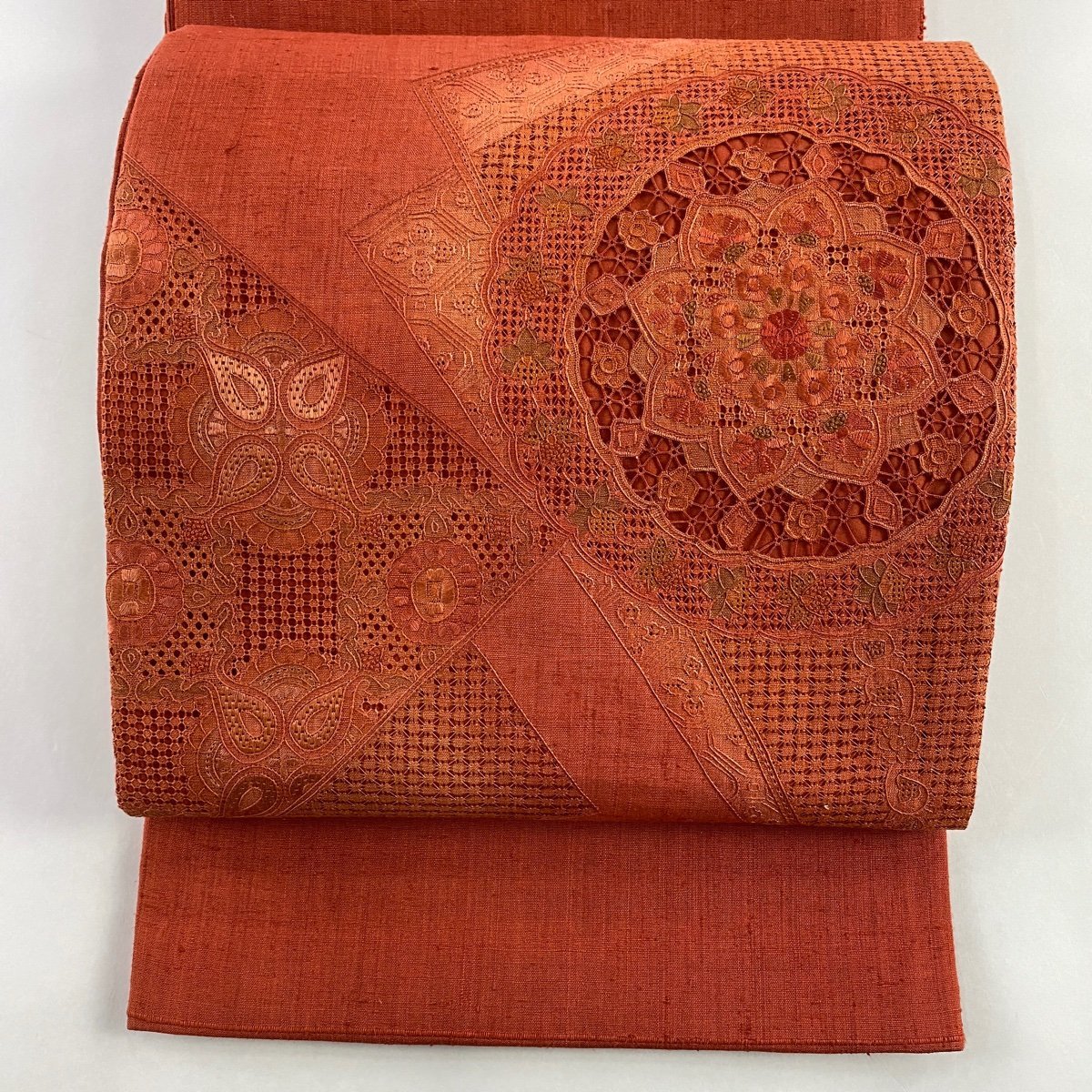 汕頭刺繍 正絹 袋帯 草花 中古 お太鼓柄 秀品 美品 逸品 紬地 金糸 