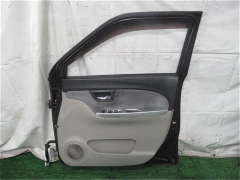 ダイハツ 純正 キャスト 《 LA250S 》 右フロントドア 67001-B2440 P60100-22005990 キャスト LA250S ダイハツ 2026年最新Yahoo!オークション P80200 P81400
