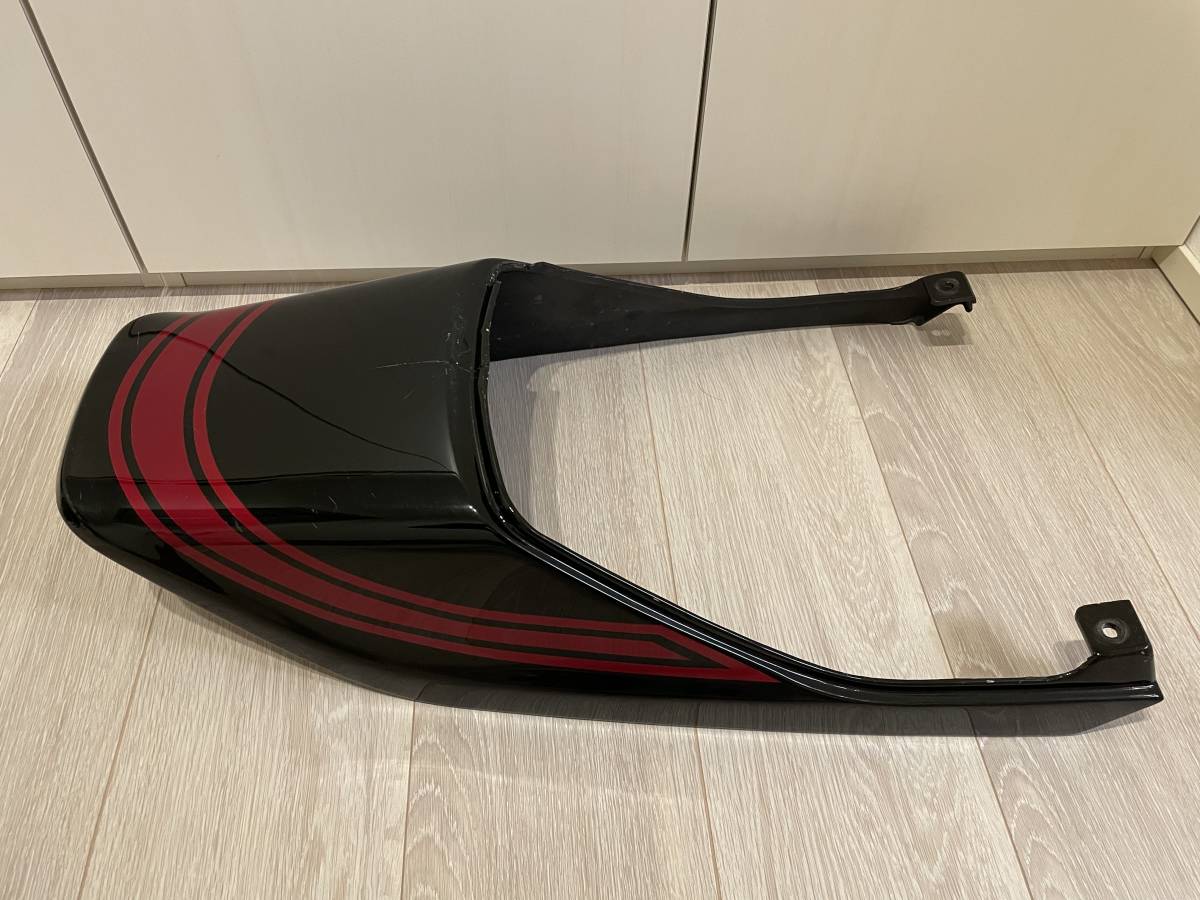 ゼファー400 純正テールカウル
