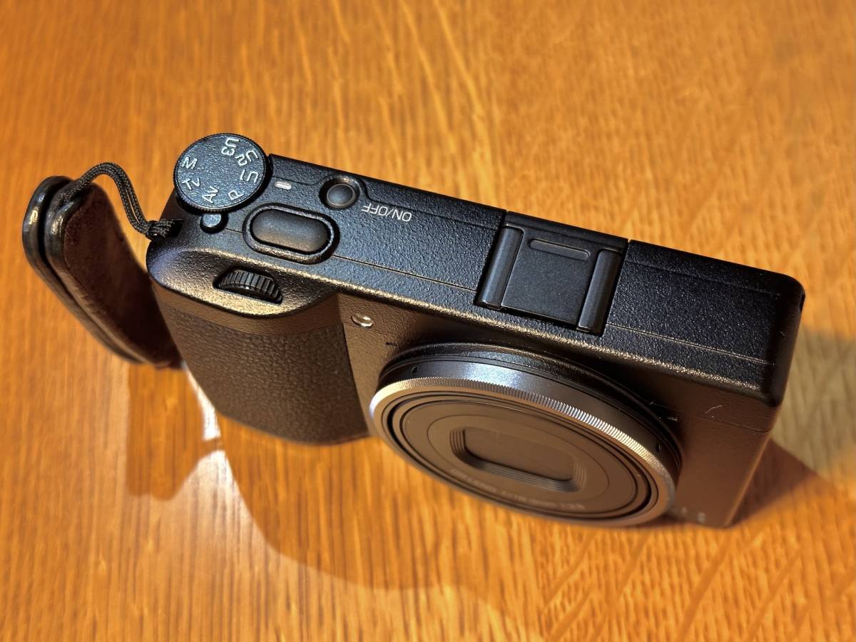 リコー】 RICOH GR III コンパクトデジタルカメラ 【公式通販】
