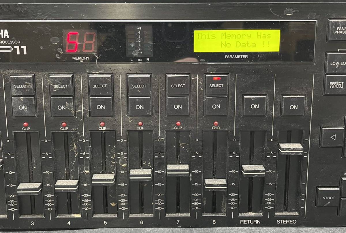 □YAMAHA□デジタルミキシングプロセッサー□ミキサー□DMP11□ヤマハ