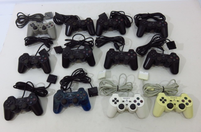 n1068k 【ジャンク】 PlayStation PS PS2 コントローラー 12個セット まとめ売り ※動作未確認※ [047-000100]