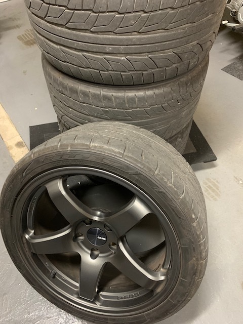 エンケイ ENKEI PF05 18インチ 9.5J +38 114.3 5H NT555GS 265/35R18 4本