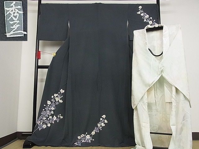 2025夏季 着物屋こころ 本加賀友禅作家 向秀三 訪問着 長襦袢 無双仕立て セット 秋明菊 着丈169cm 裄丈71.5cm 正絹 逸品 B-np2480(仕立て上がり)｜売買されたオークション情報、yahooの商品情報をアーカイ 仕立て上がり