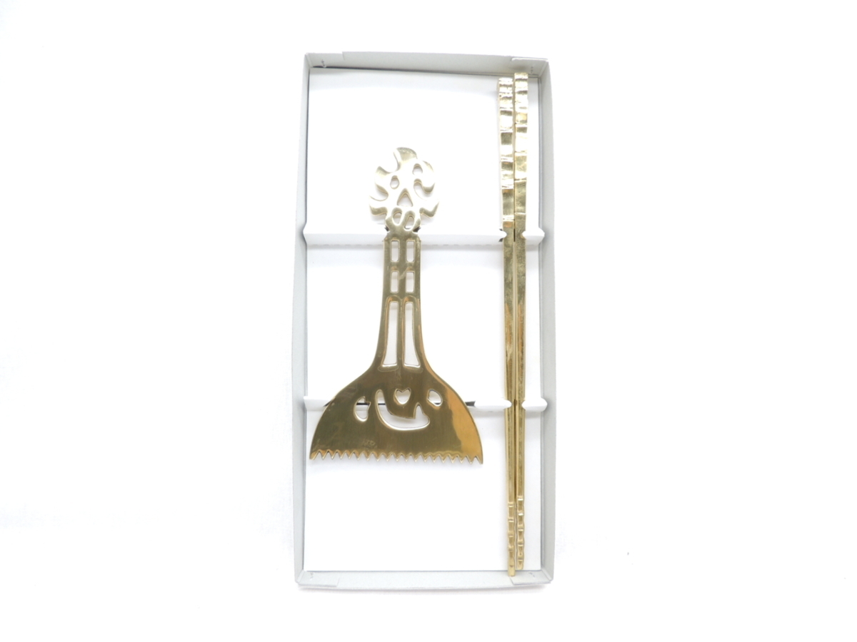 【正規品，大得価】 日本製 いろりの友 真鍮 火の用心灰ならし＋角竹ひばし 九寸 セット 林田砲金所 火鉢 囲炉裏 しんちゅう シンチュウ はいならし ヒバシ(真鍮製)｜売買されたオークション情報、yahooの商品情 真鍮製