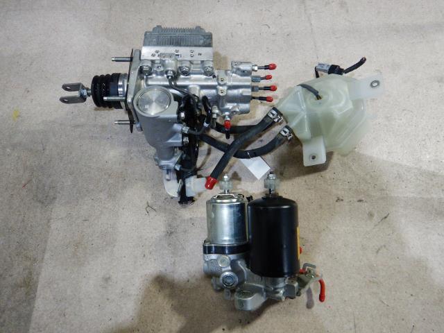 プリウス DAA-ZVW30 ブレーキマスターASSY 47210-47130 - 0 プリウス