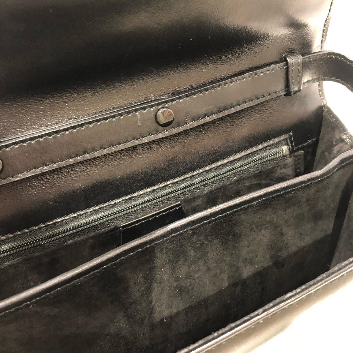 GUCCI グッチ レザーショルダーバッグ 黒×ゴールド金具 【公式通販】