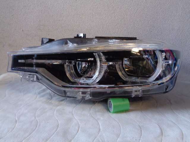 ① BMW 3シリーズ ヘッドライト左 F30 F31 後期 1LX 012 102-43