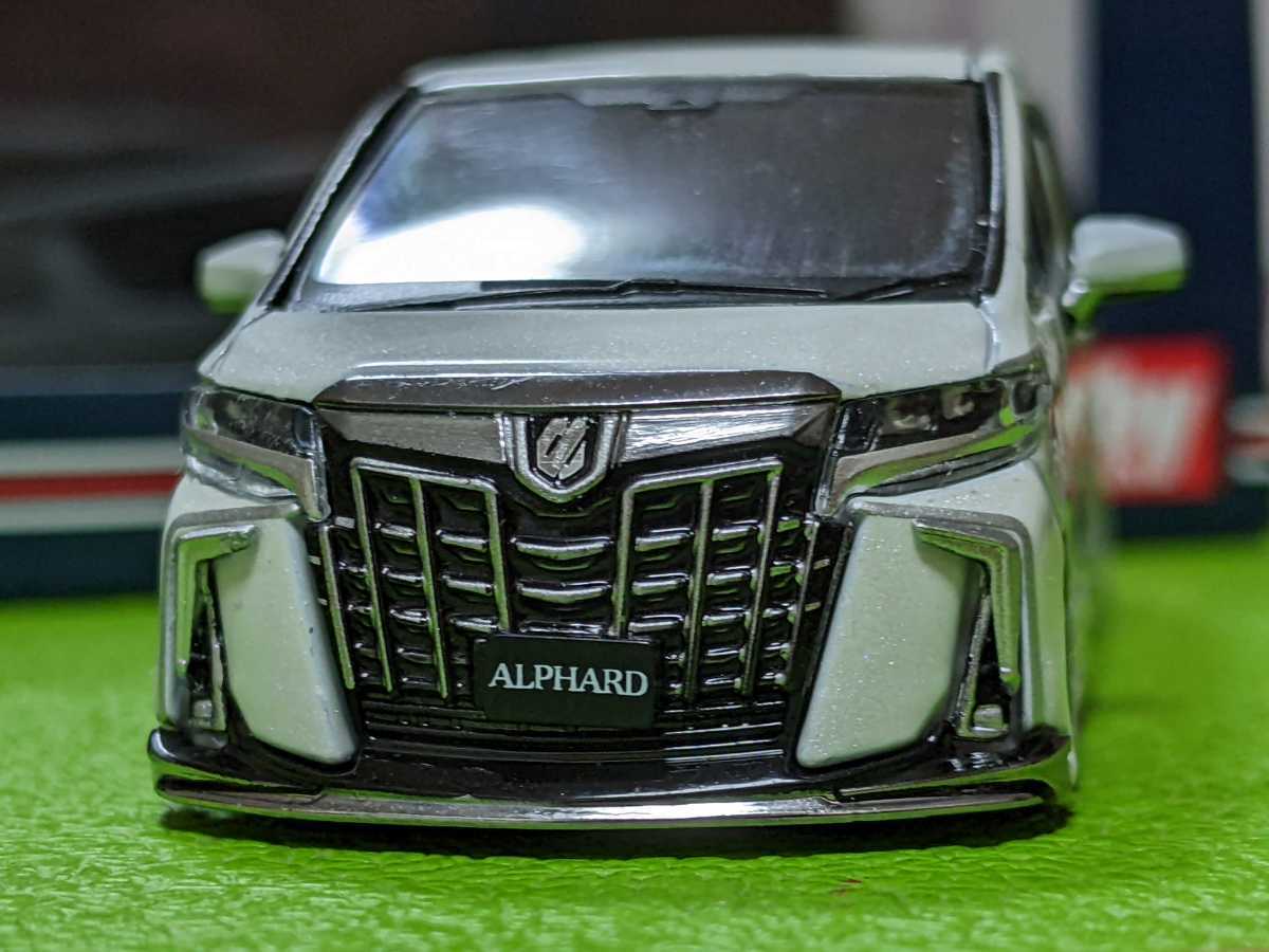 ☆ 1/64トミカサイズミニカー トヨタアルファード改深リム、ローダウン