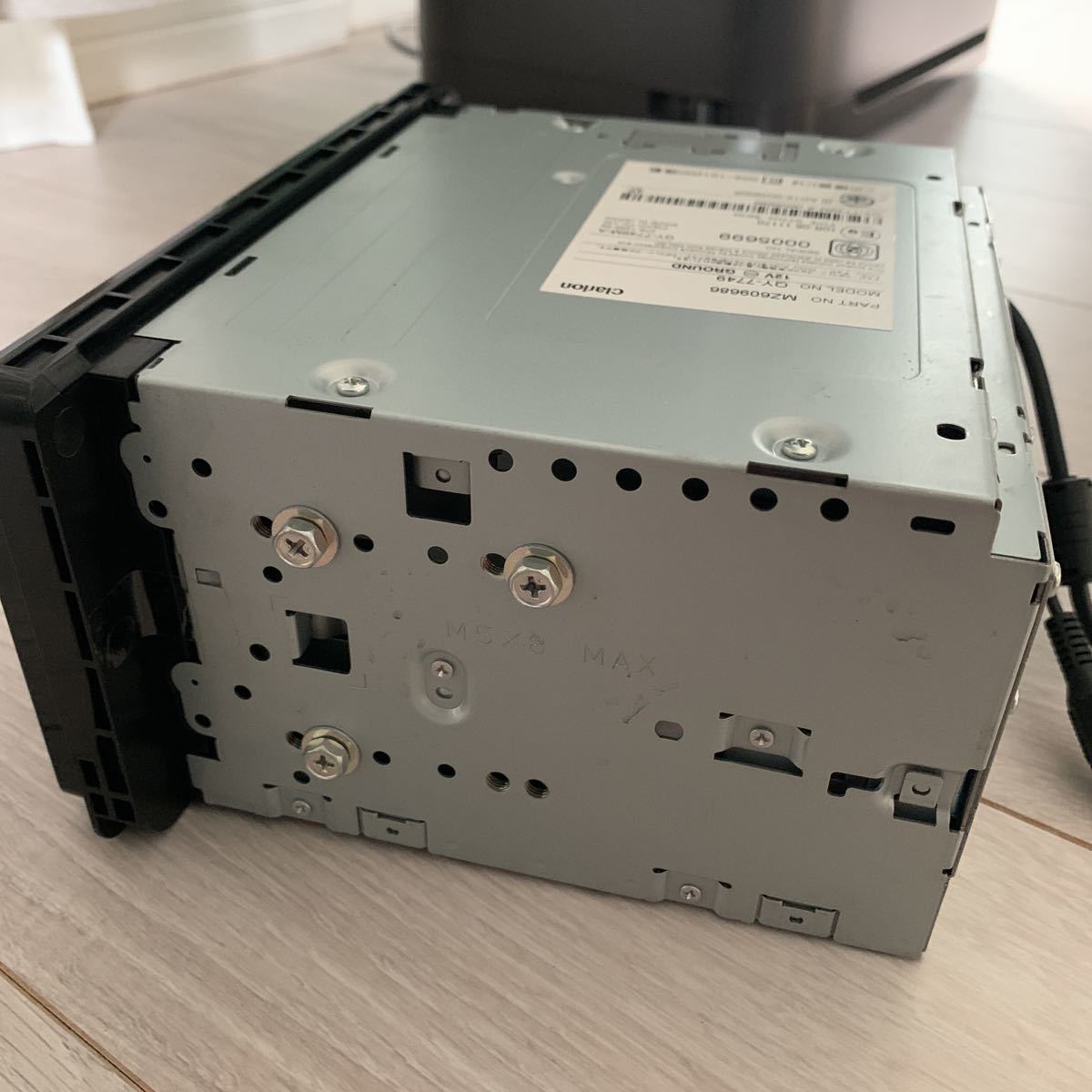 ジャンク Clarion クラリオン 7.7インチメモリーナビQY-7749 GCX776W