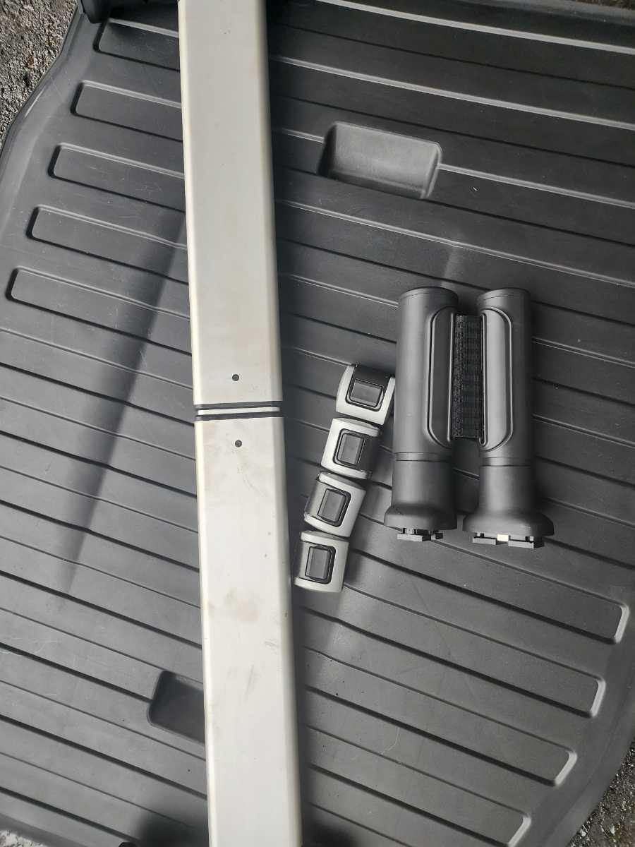 Audi　アウディ純正　A6にて使用　ラゲッジセーフティダイダウンアイ 