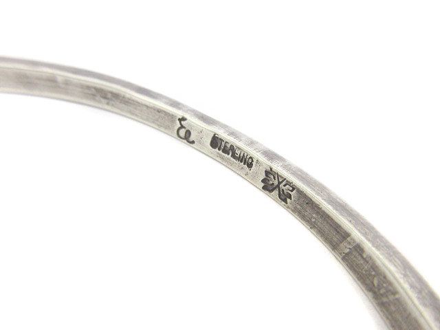 ホワイトバッファロー white buffalo バングル シルバー925